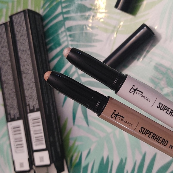 IT Cosmetics Superhero Shadow Sticks - Picture 3 of 6